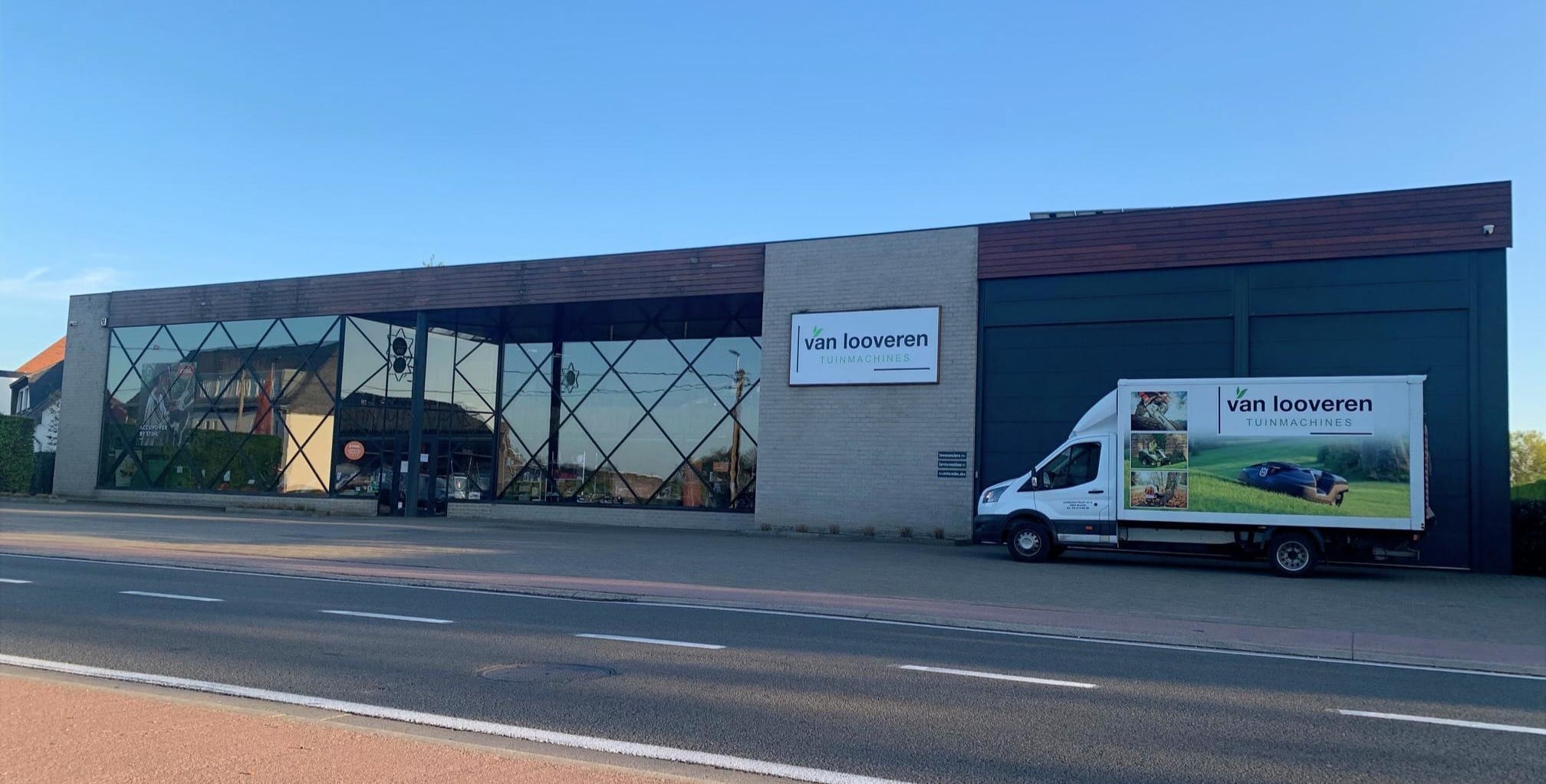Winkel van Van Looveren Tuinmachines van buitenaf